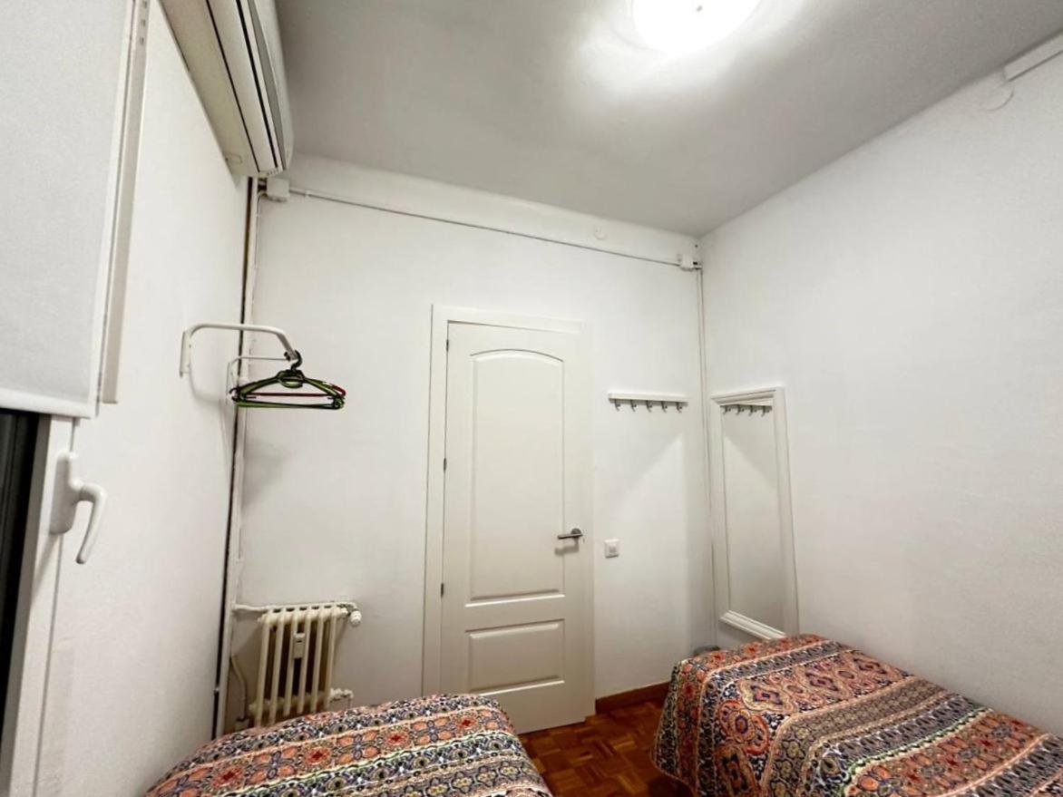 Rooms Nuevo Roger Barcelona Kültér fotó