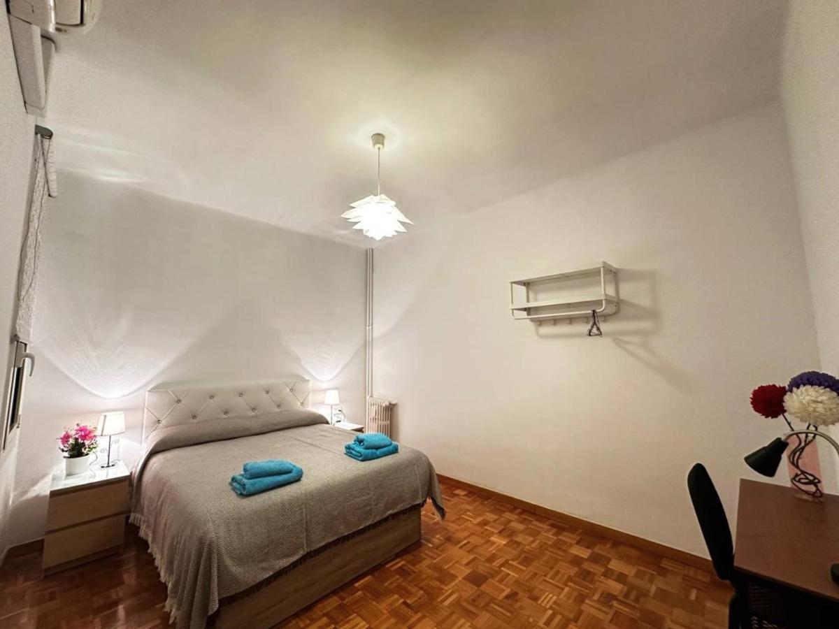 Rooms Nuevo Roger Barcelona Kültér fotó